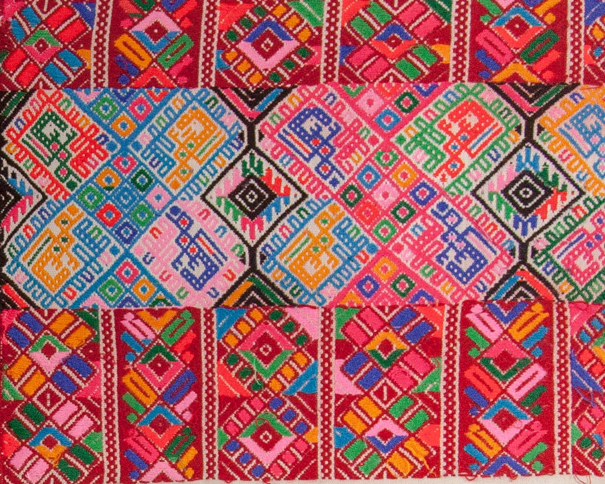 Seltener Stoff, weiß/rot, 100x120cm Unikat aus Guatemala, handgewebt von den Mayafrauen, Nähprojekte, wie Kissen, Westen, Taschen, Accessoir